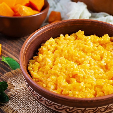 Avril 2026 : Intersaison Terre : 1 exercice doux pour centrer votre Rate et Estomac + aliments et recette pour nourrir le centre